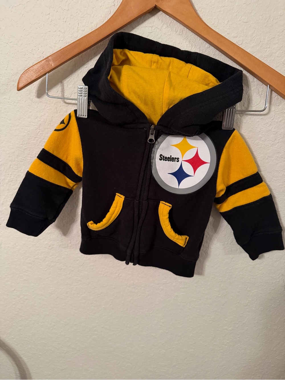 NFL Kids Team Apparel Hoodie in Black and Gold
